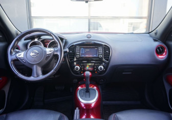 Подержанный автомобиль Nissan Juke 2017 года (12 фото)