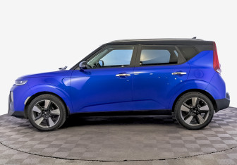 Подержанный автомобиль Kia Soul 2022 года (8 фото)