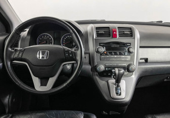 Подержанный автомобиль Honda CR-V 2008 года (12 фото)