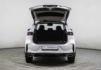 Подержанный автомобиль Exeed TXL 2022 года (23 фото)