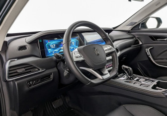 Подержанный автомобиль FAW Bestune T77 2023 года (8 фото)