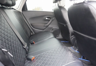 Подержанный автомобиль Volkswagen Polo Sedan 2012 года (10 фото)