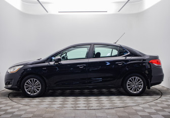 Подержанный автомобиль Citroen C4 Sedan 2013 года (2 фото)