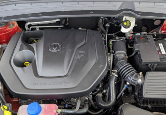 Подержанный автомобиль Changan UNI-S 2024 года (9 фото)