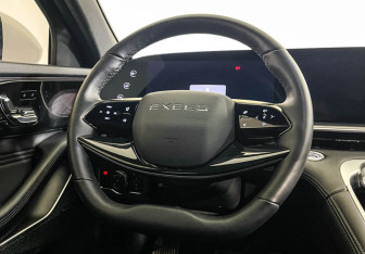 Подержанный автомобиль Exeed RX 2023 года (14 фото)