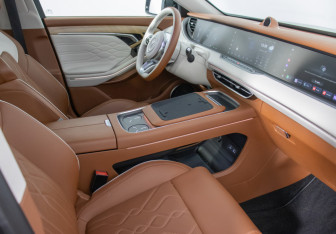 Подержанный автомобиль Voyah Free 2023 года (9 фото)