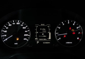 Подержанный автомобиль Chery Tiggo 4 2022 года (14 фото)