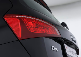 Подержанный автомобиль Audi Q5 2012 года (20 фото)