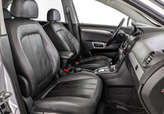 Подержанный автомобиль Opel Antara 2013 года (24 фото)