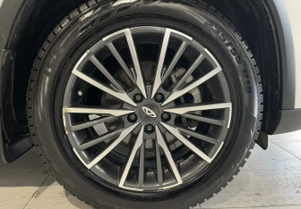 Подержанный автомобиль Chery Tiggo 8 Pro 2023 года (20 фото)