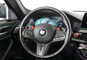 Подержанный автомобиль BMW M5 Sedan 2019 года (12 фото)