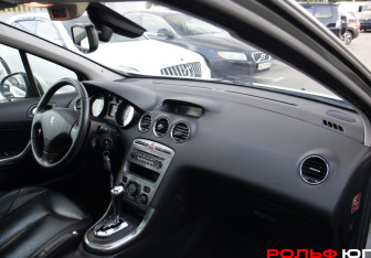 Подержанный автомобиль Peugeot 308 Wagon 2008 года (7 фото)