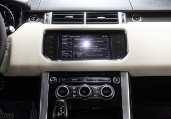 Подержанный автомобиль Land Rover Range Rover Sport 2013 года (15 фото)