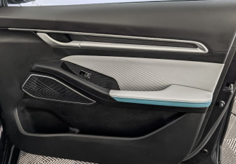 Подержанный автомобиль Geely Emgrand 2023 года (24 фото)