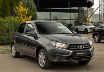 Подержанный автомобиль LADA (ВАЗ) Granta Liftback 2022 года (2 фото)