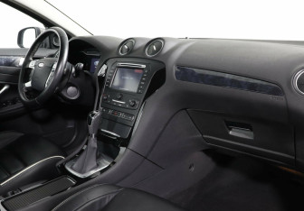 Подержанный автомобиль Ford Mondeo Sedan 2013 года (6 фото)