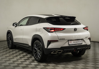Подержанный автомобиль Changan UNI-T 2023 года (7 фото)