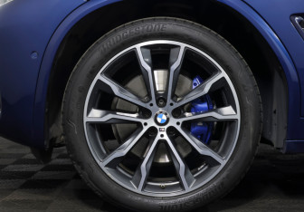 Подержанный автомобиль BMW X3 2018 года (22 фото)