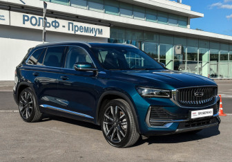 Подержанный автомобиль Geely Monjaro 2023 года (3 фото)