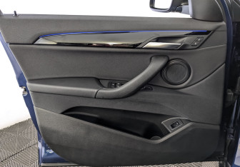 Подержанный автомобиль BMW X2 2021 года (19 фото)