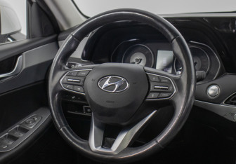 Подержанный автомобиль Hyundai Palisade 2019 года (16 фото)