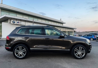 Подержанный автомобиль Volkswagen Touareg 2015 года (4 фото)