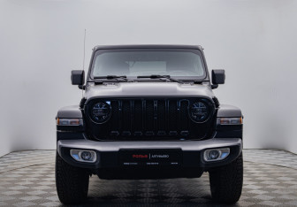 Подержанный автомобиль Jeep Wrangler 2018 года (8 фото)
