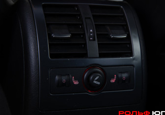 Подержанный автомобиль Audi A6 allroad 2000 года (18 фото)