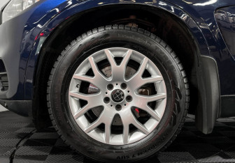 Подержанный автомобиль BMW X5 2014 года (7 фото)