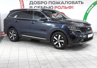 Подержанный автомобиль Kia Sorento 2021 года (3 фото)