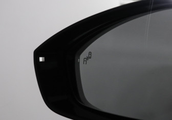 Подержанный автомобиль Omoda C5 2023 года (17 фото)