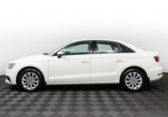 Подержанный автомобиль Audi A3 Sedan 2014 года (15 фото)