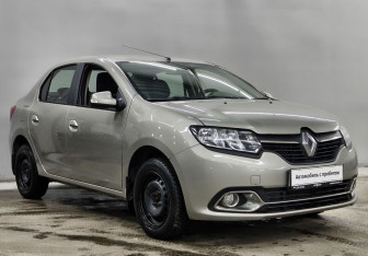Подержанный автомобиль Renault Logan Sedan 2015 года (3 фото)