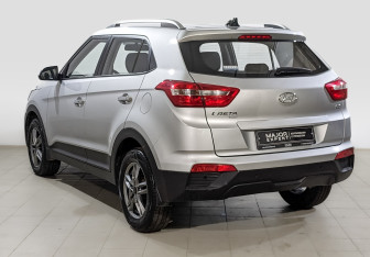 Подержанный автомобиль Hyundai Creta 2019 года (7 фото)