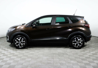 Подержанный автомобиль Renault Kaptur 2017 года (4 фото)