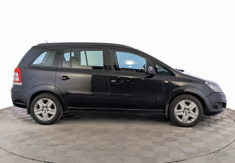 Подержанный автомобиль Opel Zafira Compactvan 2012 года (4 фото)