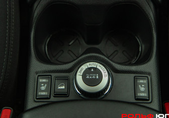 Подержанный автомобиль Nissan X-Trail 2021 года (13 фото)