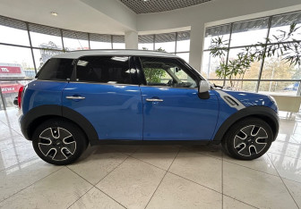 Подержанный автомобиль MINI Countryman 2011 года (4 фото)