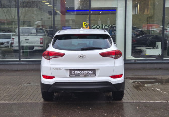 Подержанный автомобиль Hyundai Tucson 2017 года (7 фото)