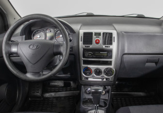 Подержанный автомобиль Hyundai Getz 2010 года (13 фото)