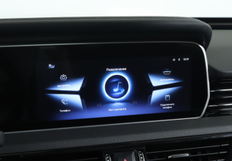 Подержанный автомобиль Hongqi HS5 2024 года (17 фото)