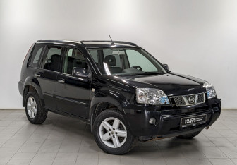 Подержанный автомобиль Nissan X-Trail 2006 года (3 фото)