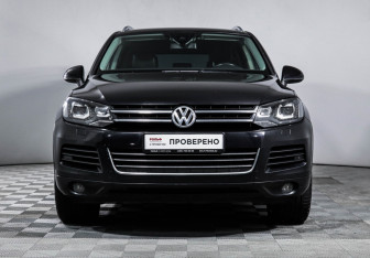 Подержанный автомобиль Volkswagen Touareg 2013 года (2 фото)
