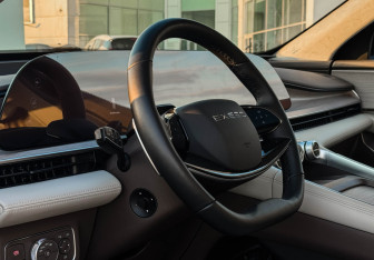 Подержанный автомобиль Exeed RX 2024 года (13 фото)