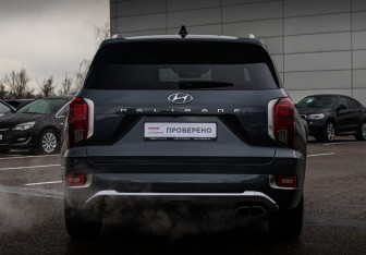 Подержанный автомобиль Hyundai Palisade 2019 года (6 фото)