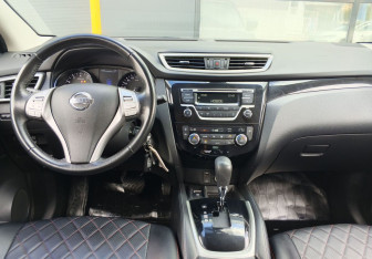 Подержанный автомобиль Nissan Qashqai 2018 года (14 фото)