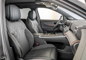 Подержанный автомобиль Jaecoo J8 2024 года (23 фото)