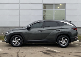 Подержанный автомобиль Hyundai Tucson 2021 года (8 фото)