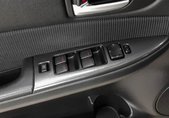Подержанный автомобиль Mazda 6 Sedan 2006 года (16 фото)
