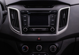 Подержанный автомобиль Hyundai Creta 2019 года (14 фото)